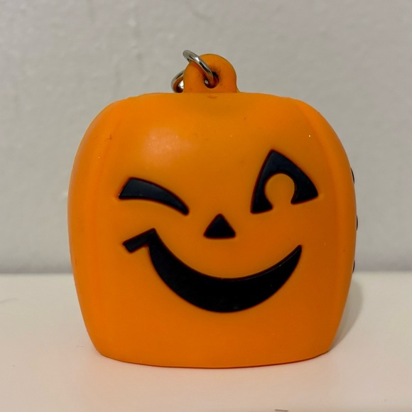 Bath & Body Works Accessories - Bath & Body Works Winking Pumpkin Jack-O-Lantern Halloween Pocketbac Holder